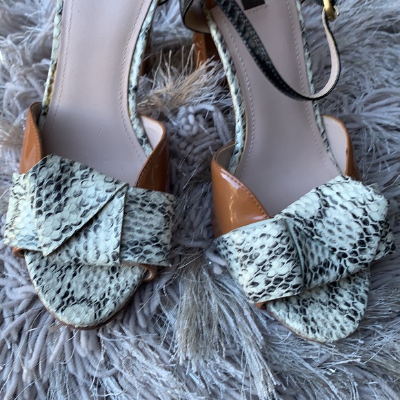 Joan & David Snakeprint/Patent Leather Block Heels - Picture 5 of 8